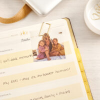 Rustic Daisy Large Twin-Wire Planner - Image 4